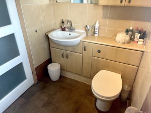 Photo 16- click for photo gallery